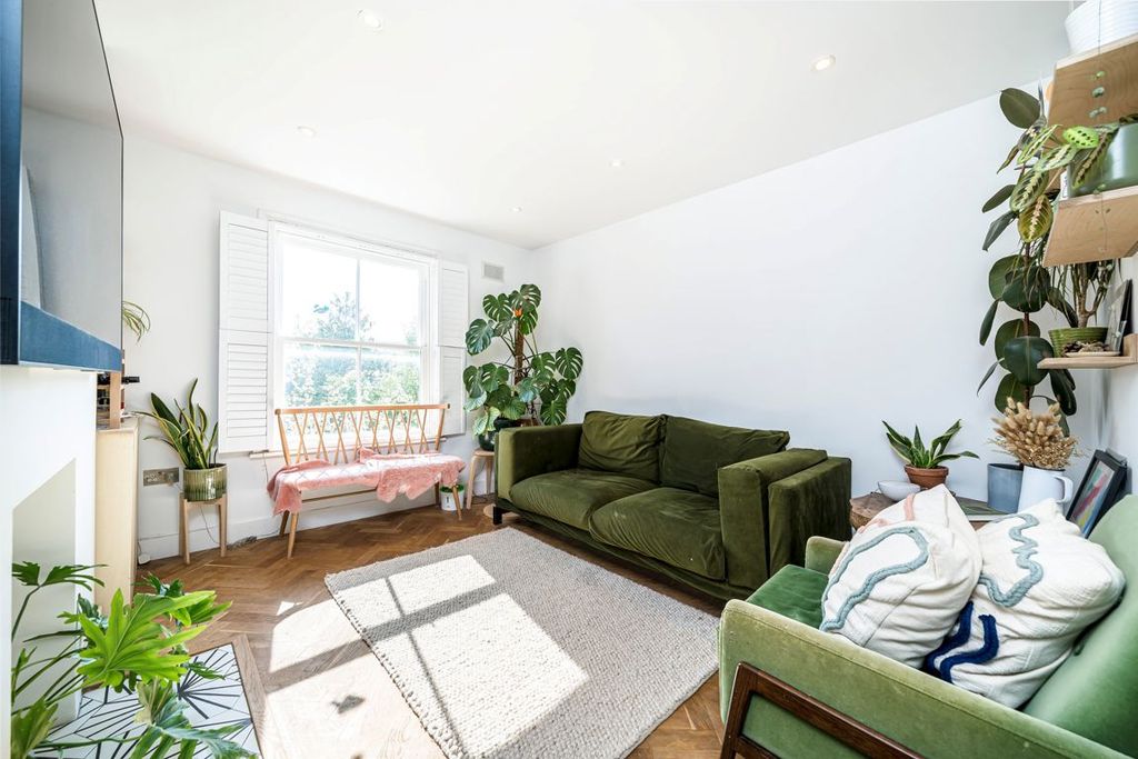 Property photo 3 of 5