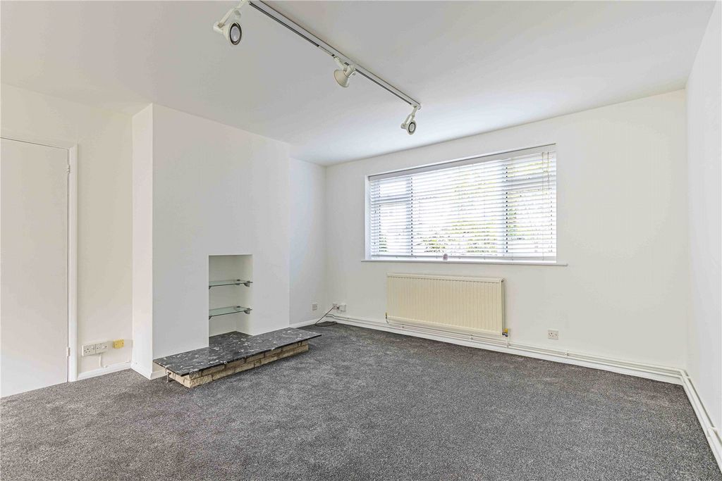 Property photo 2 of 23 Picture No. 02