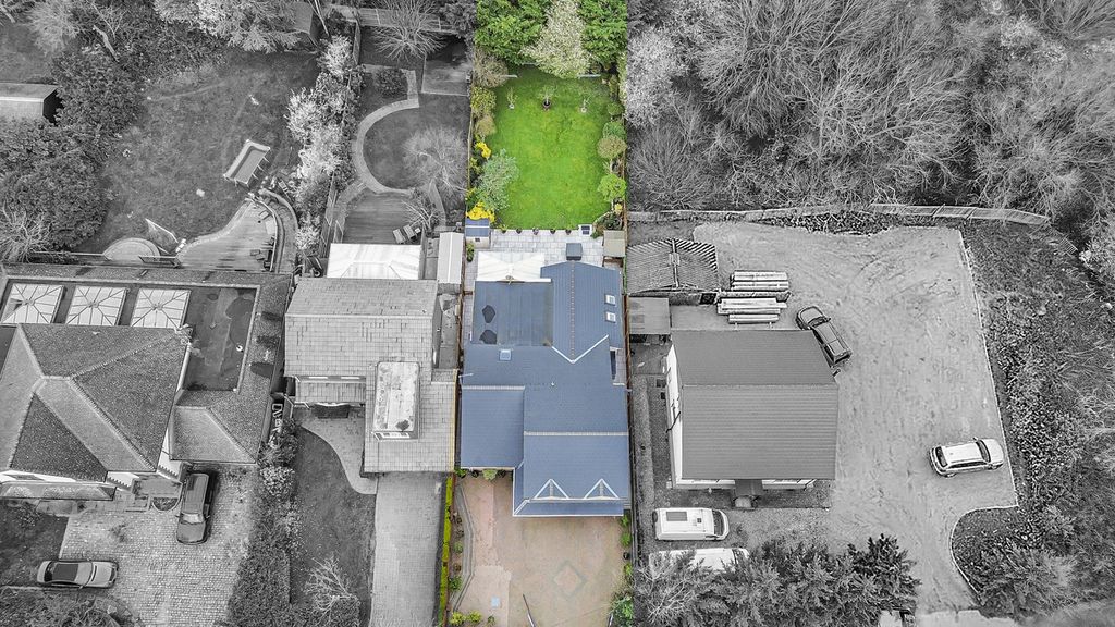 Property photo 3 of 46