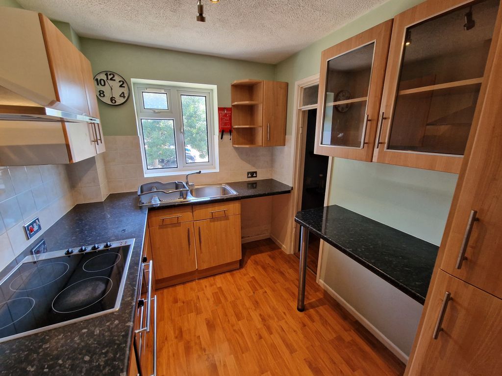 Property photo 3 of 10 Kitchen-Angle 2