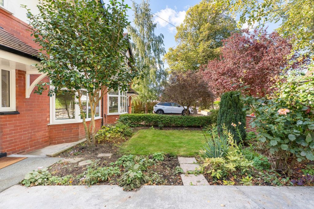 Property photo 2 of 19