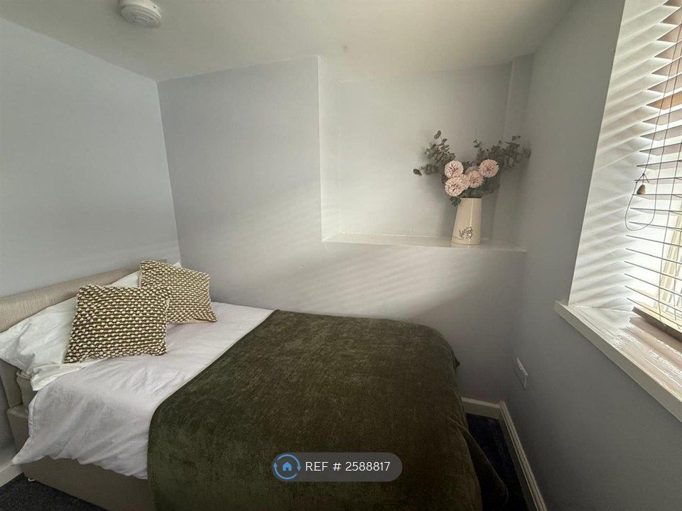 Property photo 2 of 9 Double Bed