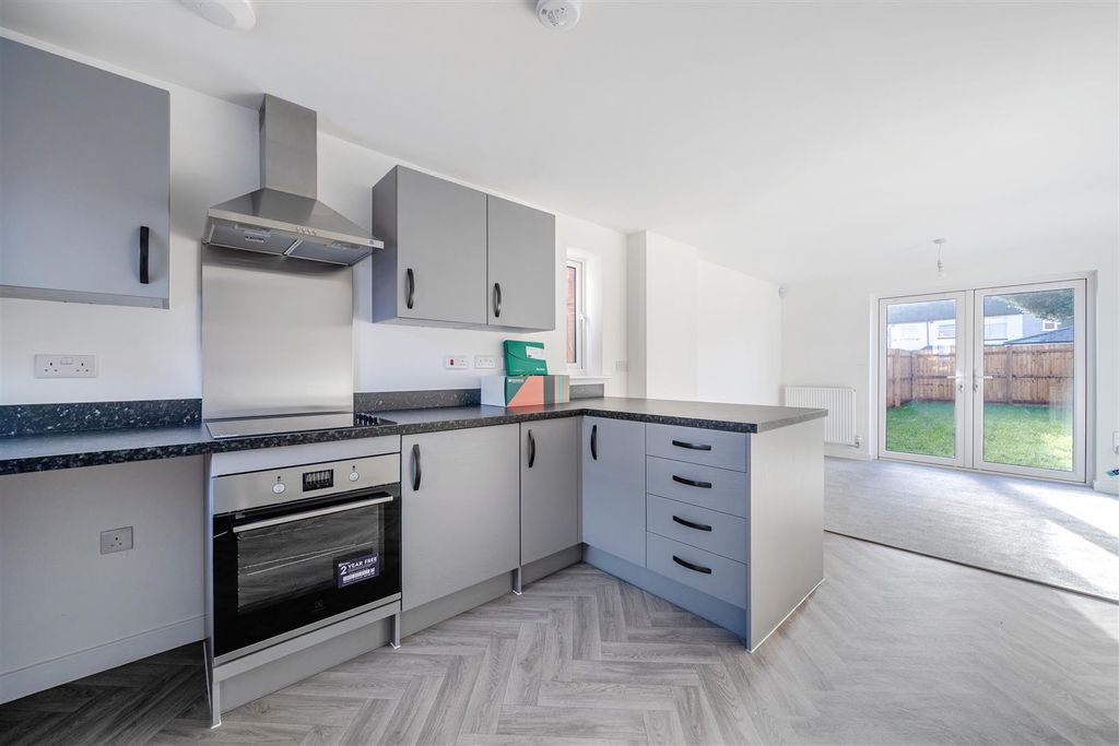 Property photo 1 of 9 1386356-6-6930160514236.Jpg