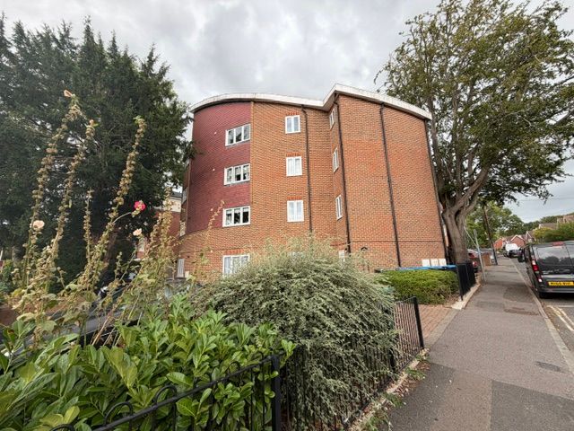 Property photo 1 of 26