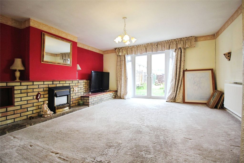 Property photo 2 of 9 Picture No. 10