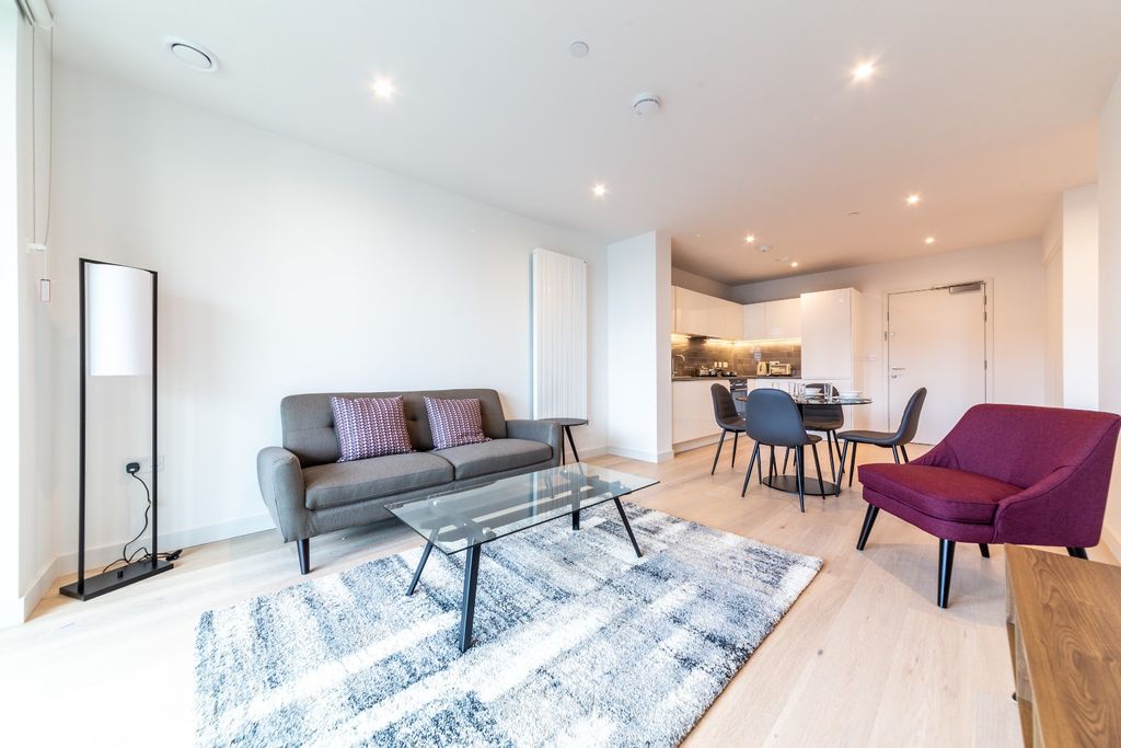 Property photo 2 of 16 3674983
