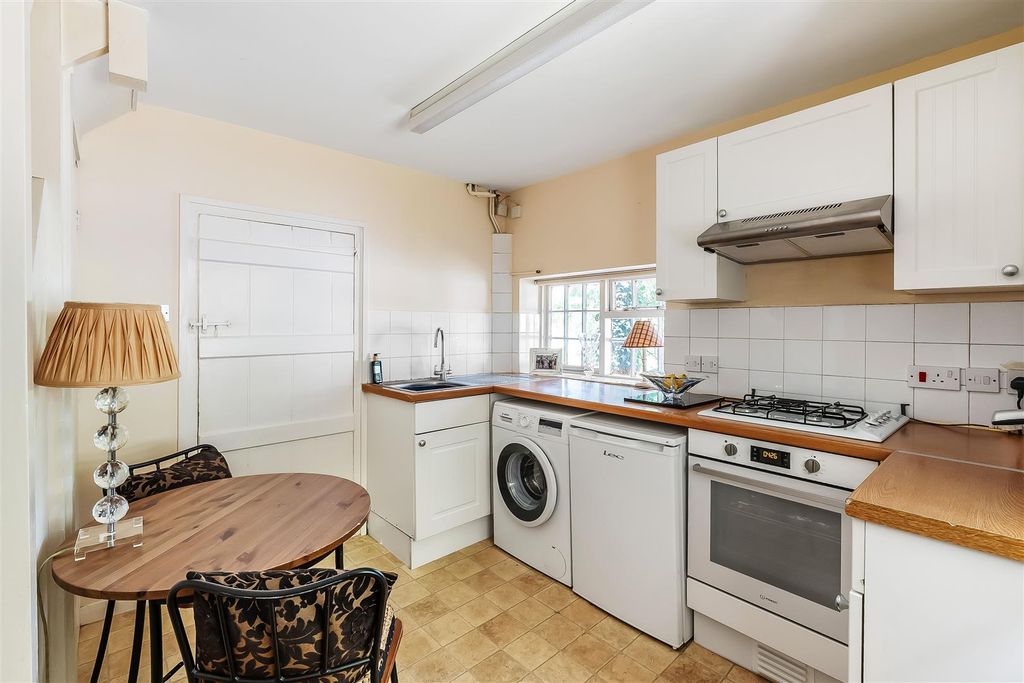 Property photo 3 of 18 1-Wolfs-Row-9.Jpg