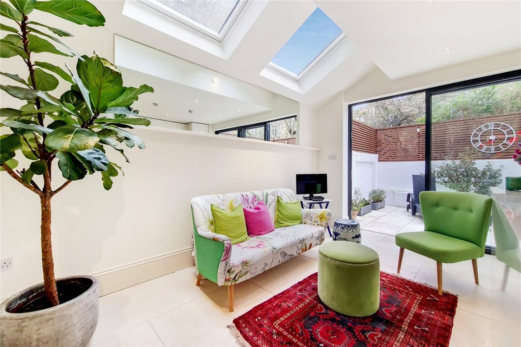 Property photo 3 of 20 Picture No. 21