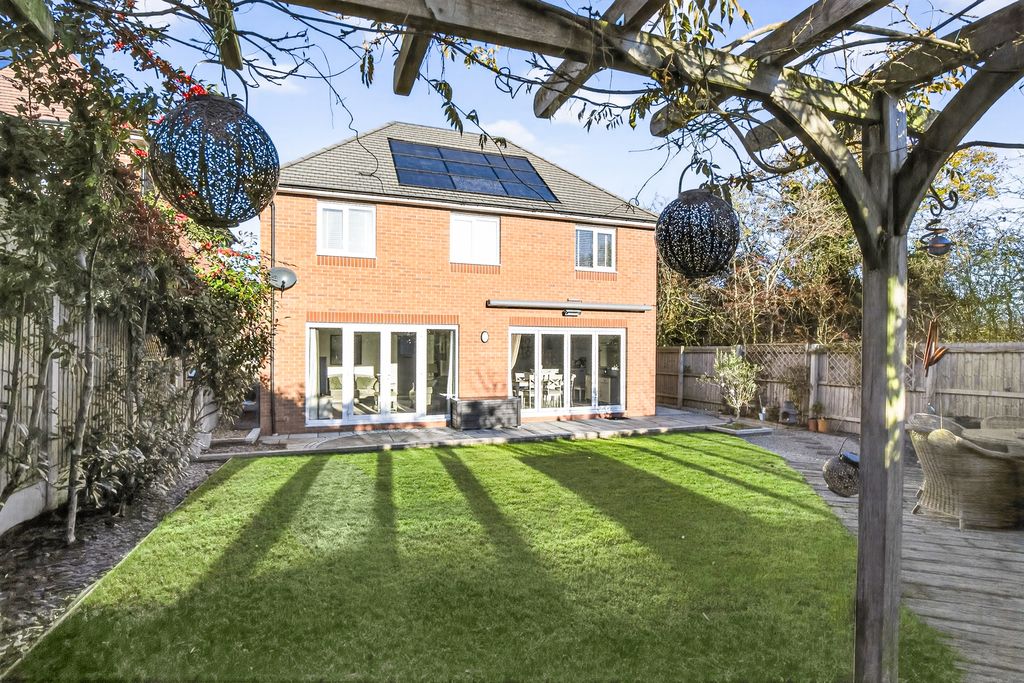 Property photo 2 of 17