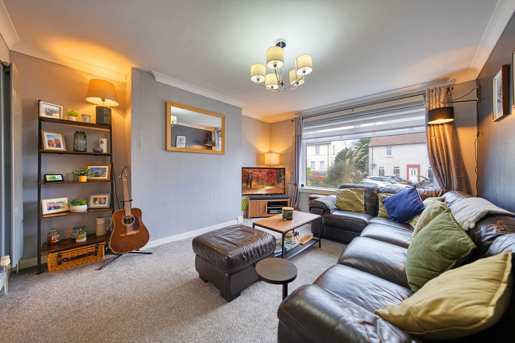 Property photo 2 of 23 Lounge