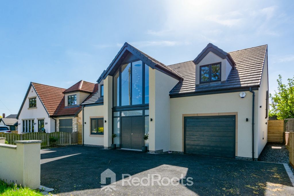 Property photo 1 of 33 4577041