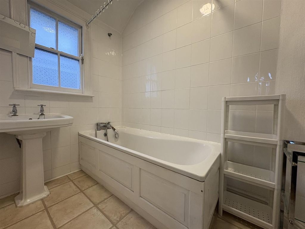 Property photo 2 of 10 37A Pen Bath.Jpg