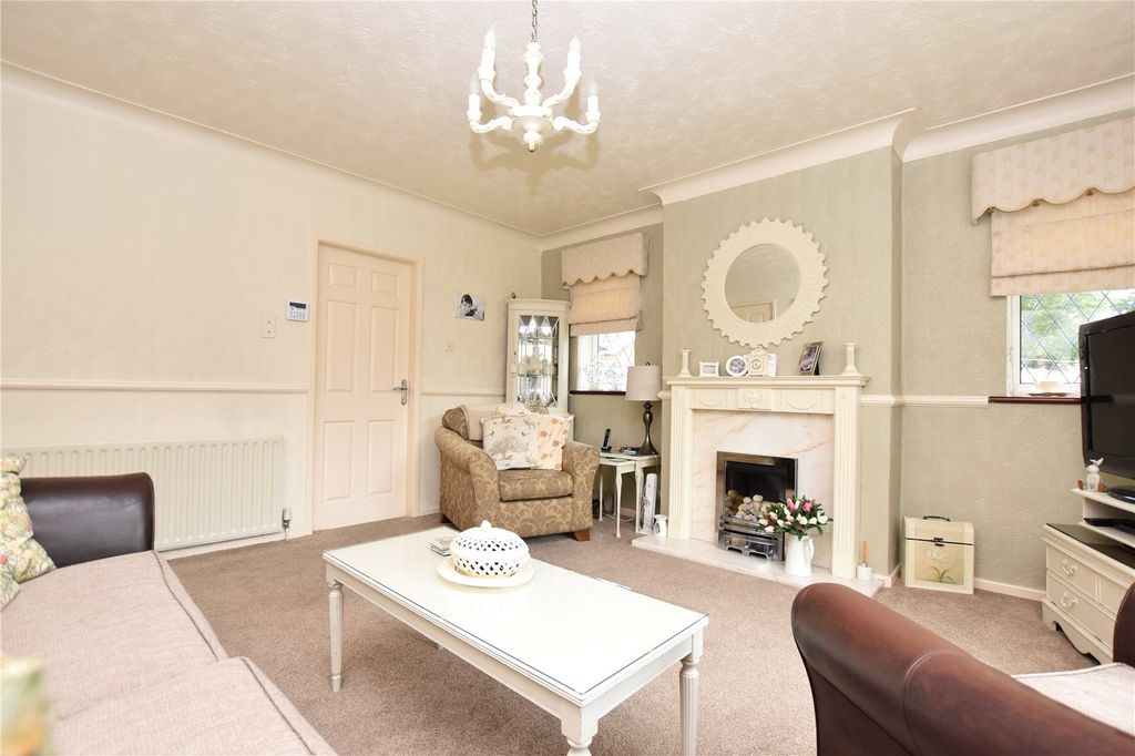 Property photo 3 of 18 Picture No. 12
