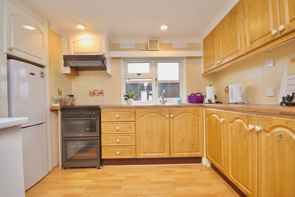 Property photo 2 of 10 Img_1666