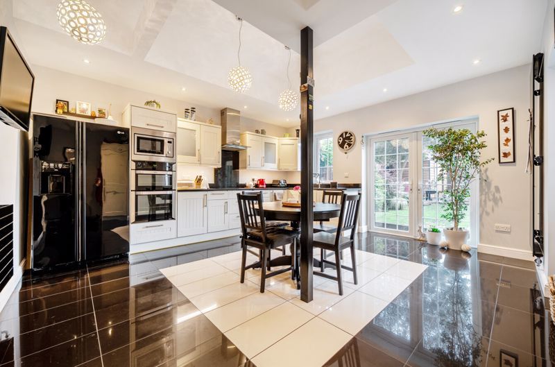 Property photo 2 of 18 Kitchen Diner