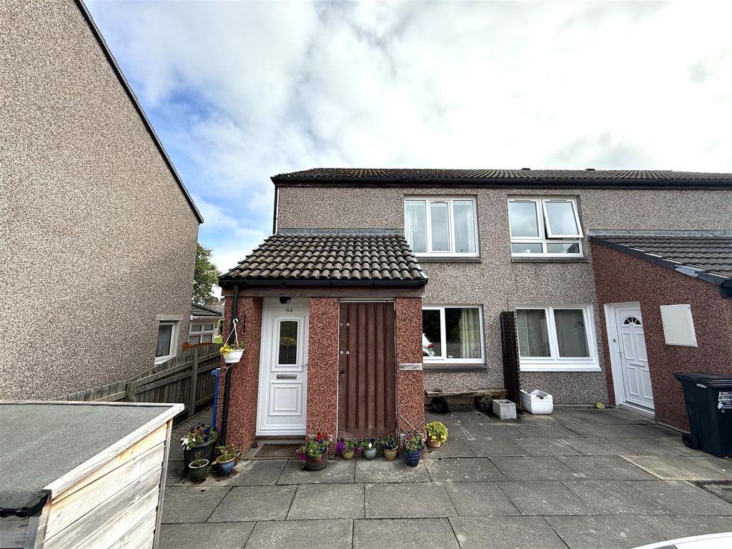 Property photo 1 of 6 Front 64 Blaclwell Avenue.Jpeg