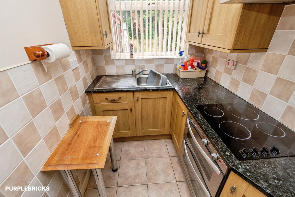 Property photo 2 of 26