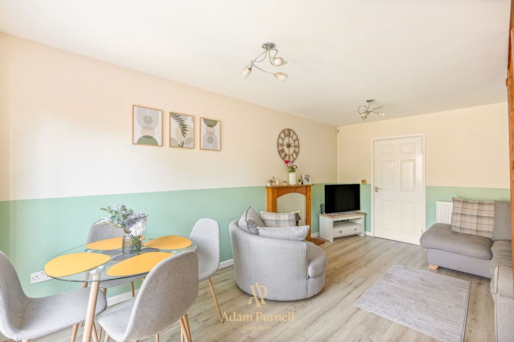 Property photo 2 of 19