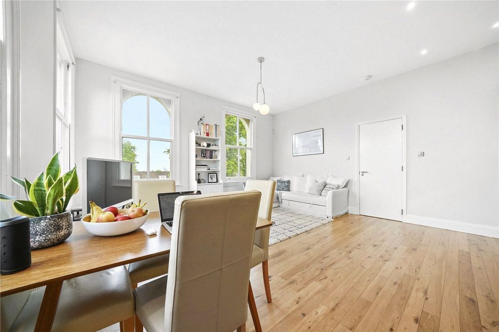 Property photo 3 of 12 Picture No. 06