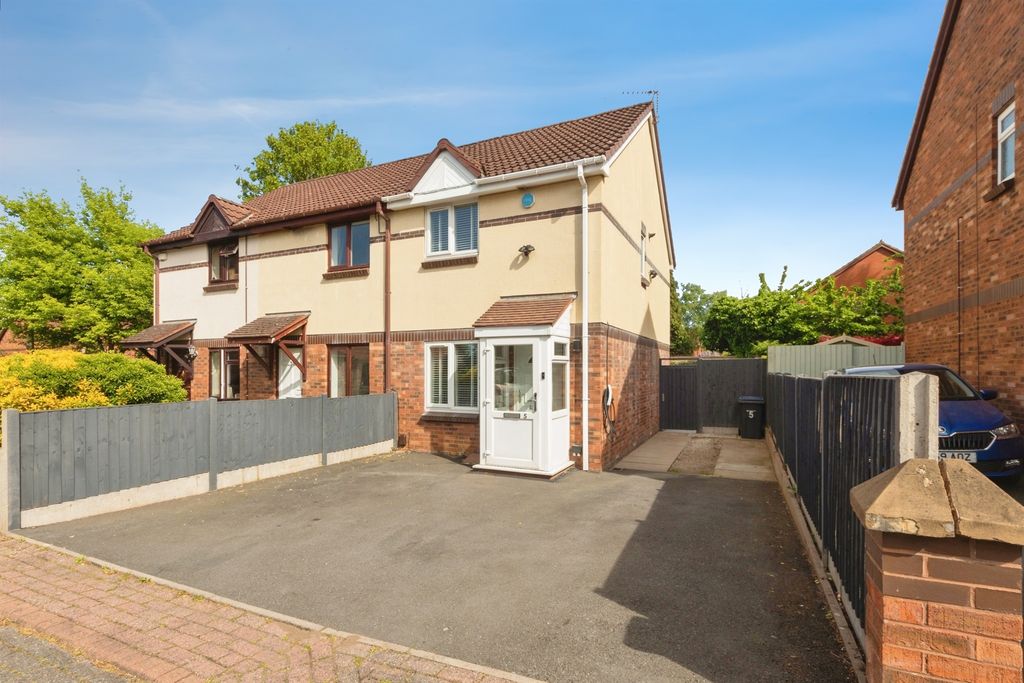 Property photo 1 of 19