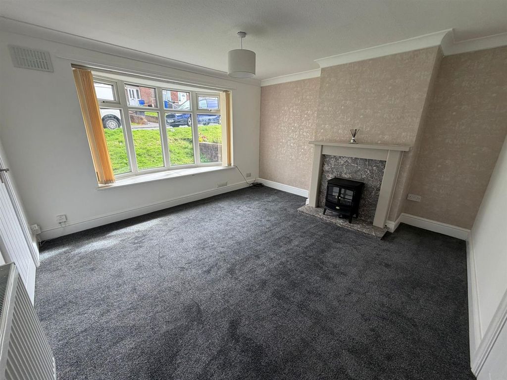 Property photo 3 of 17 Am.Jpeg