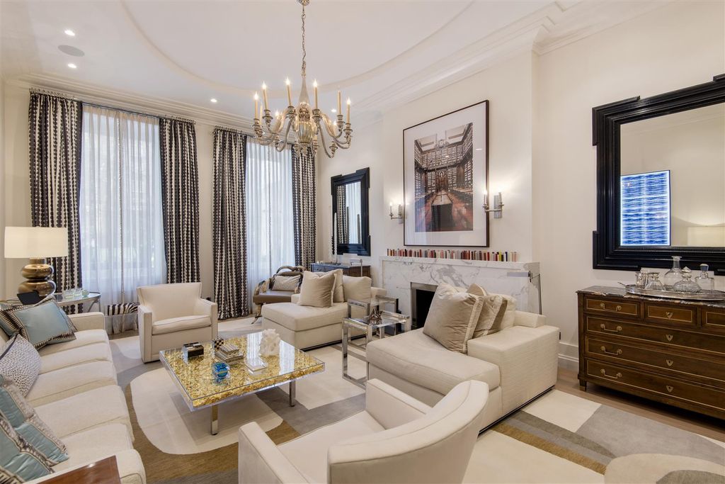 Lowndes Square, Belgravia SW1X photo 4