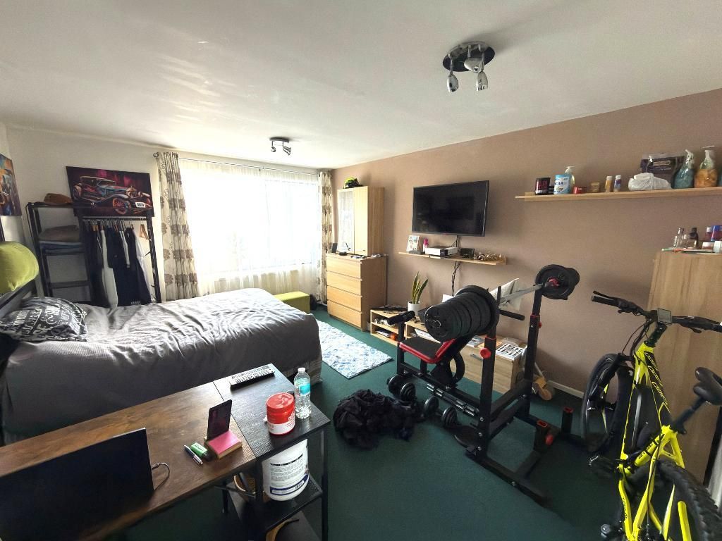 Property photo 3 of 7