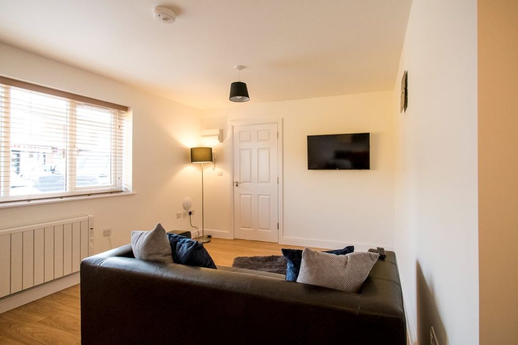 Property photo 2 of 4