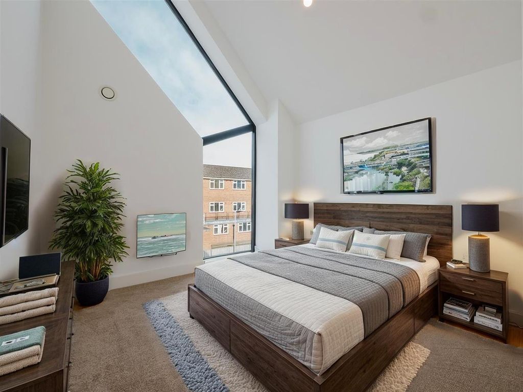 Property photo 3 of 9 7 Ldc 2.Jpg