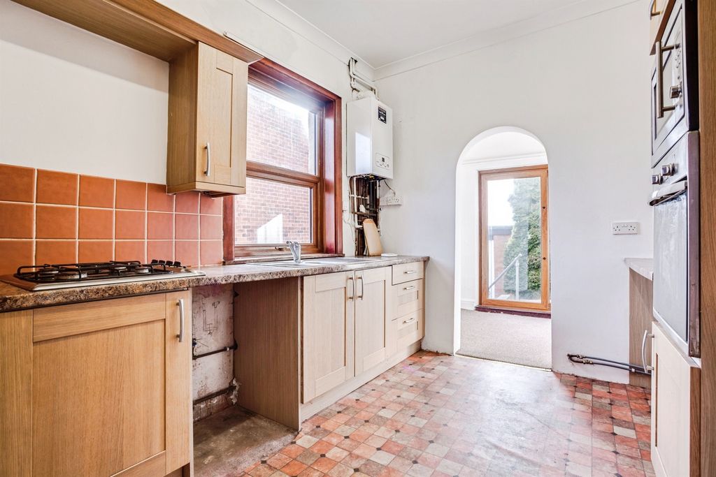 Property photo 3 of 15