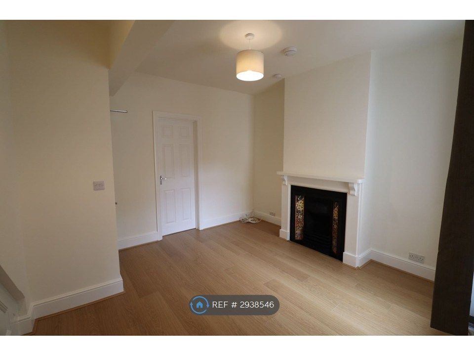 Property photo 3 of 13 Living Room