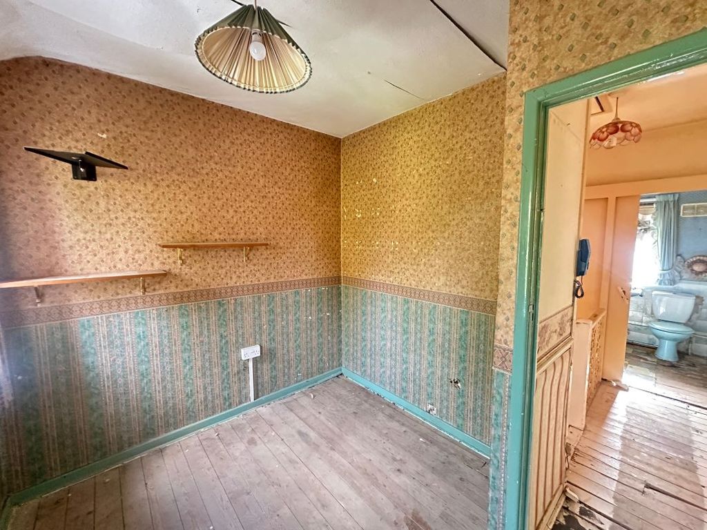 Property photo 3 of 26