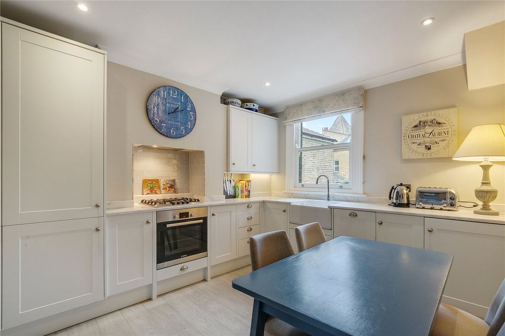 Property photo 2 of 8 Picture No. 05