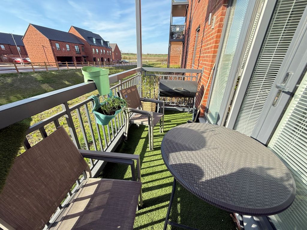 Property photo 2 of 11 4112794
