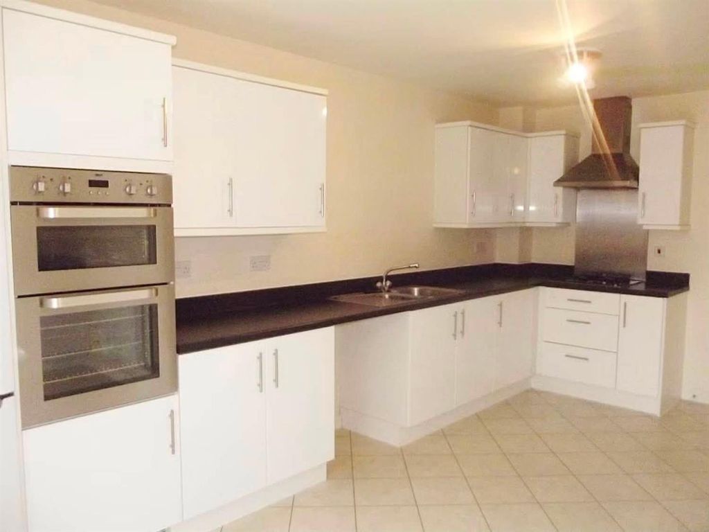 Property photo 3 of 12 97.Jpg
