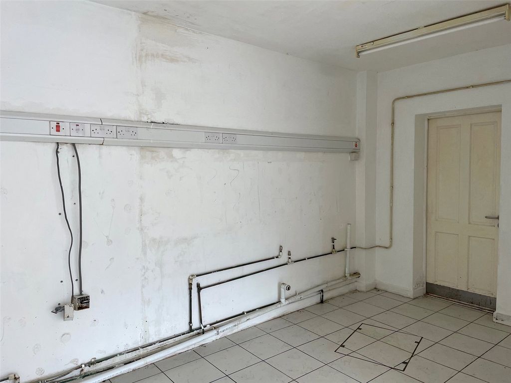 Property photo 3 of 5 Picture No. 03