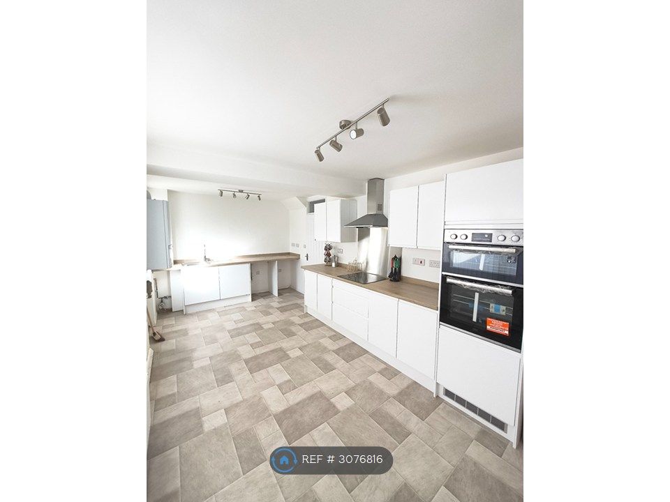 Property photo 1 of 6 Kitchen/Diner