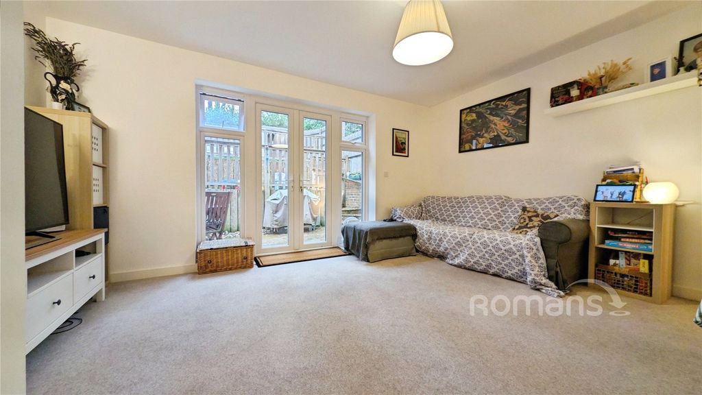 Property photo 2 of 10 Picture No. 13