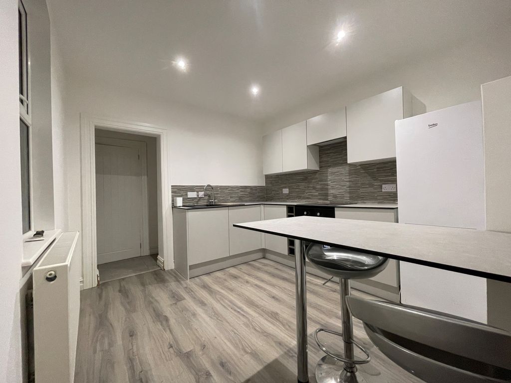 Property photo 1 of 7 View