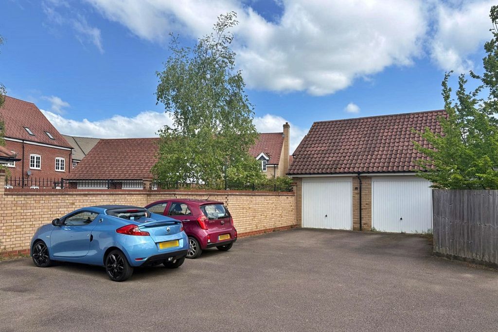 Property photo 2 of 18 5119521