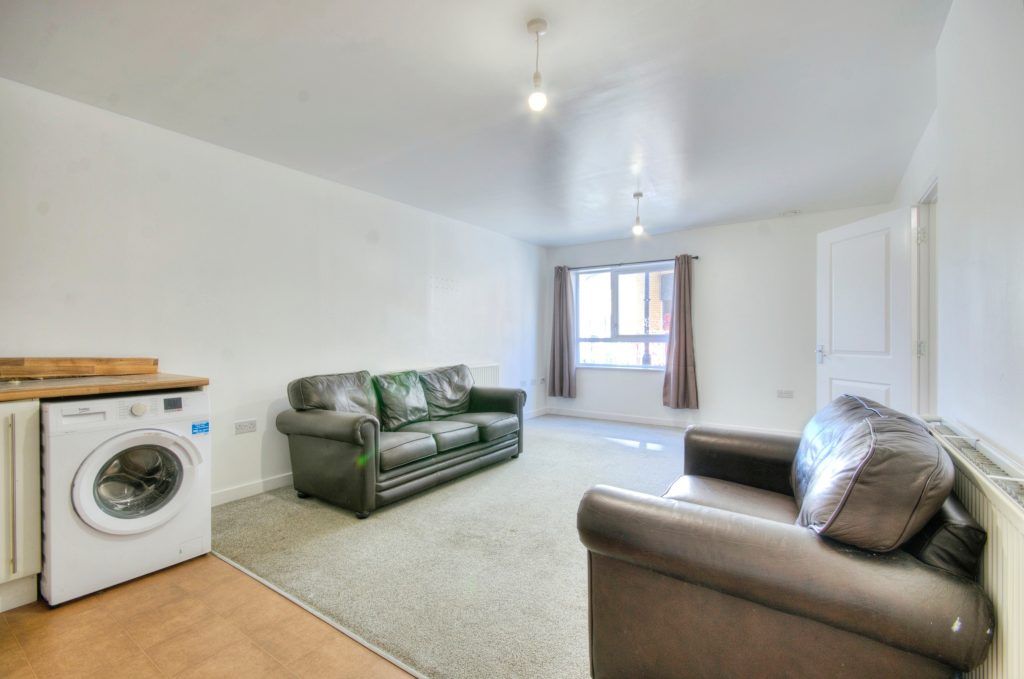 Property photo 3 of 8