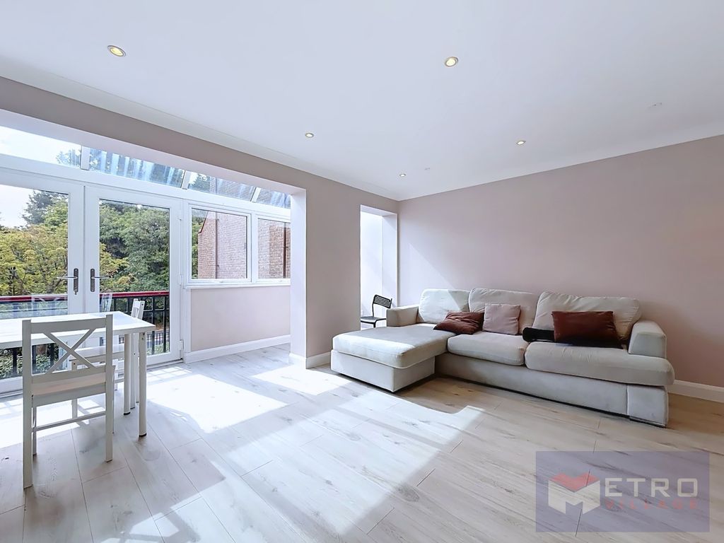 Property photo 3 of 10 Picture No. 04
