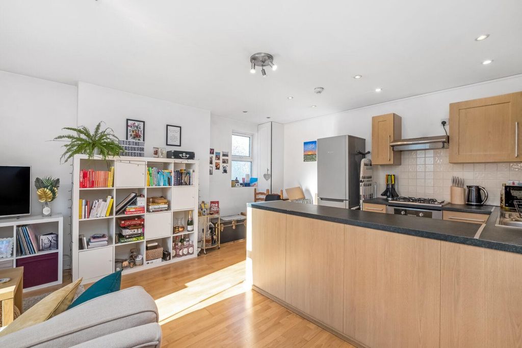 Property photo 2 of 9 2.Jpg