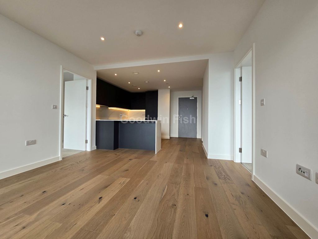 Property photo 2 of 32