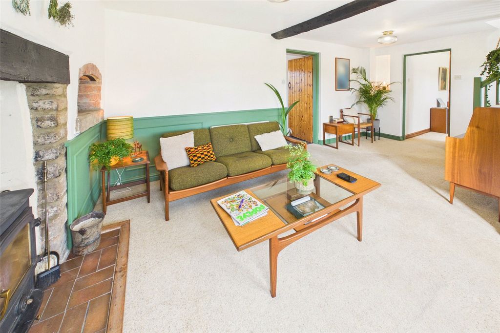 Property photo 3 of 32 Picture No. 03