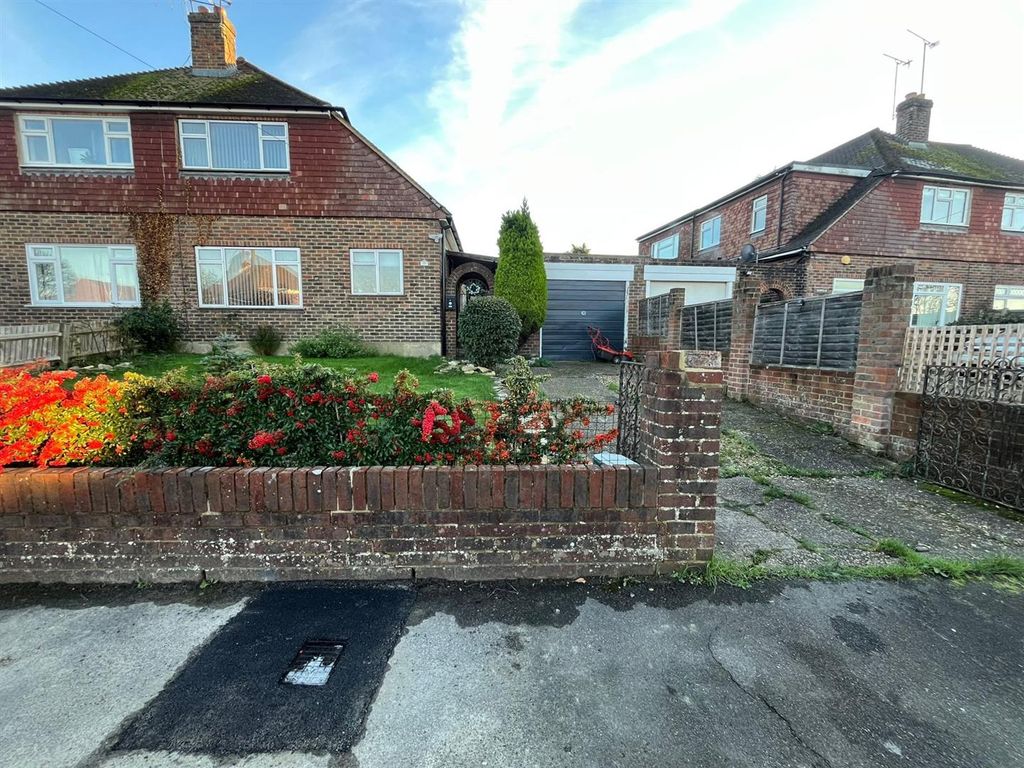 Property photo 1 of 11 Front.Jpeg