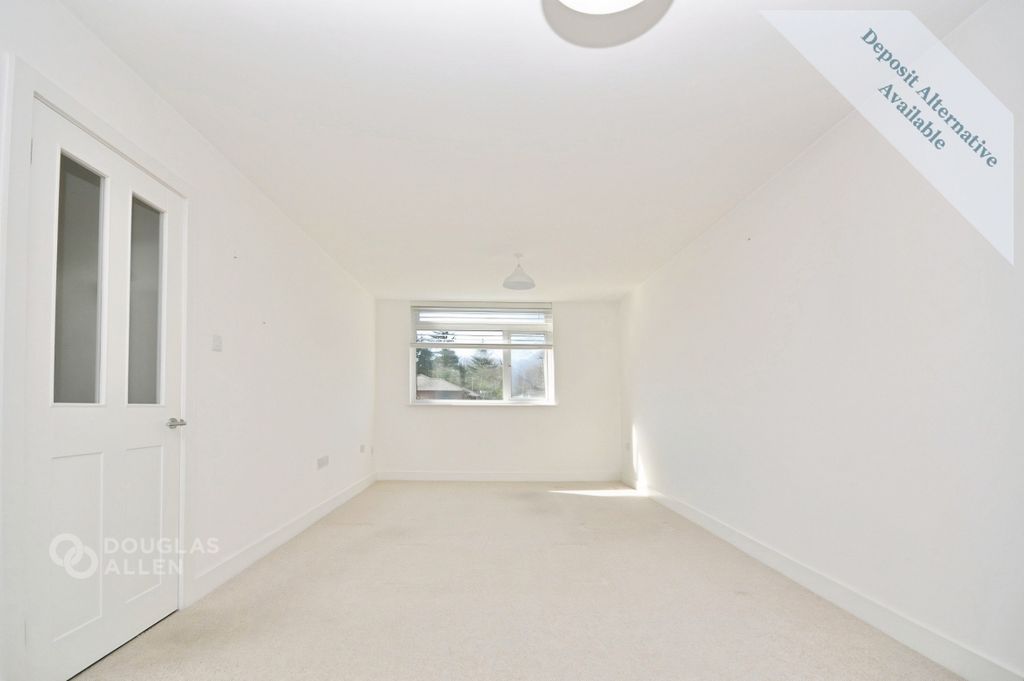 Property photo 2 of 9 B97F3B53-Thorndon...