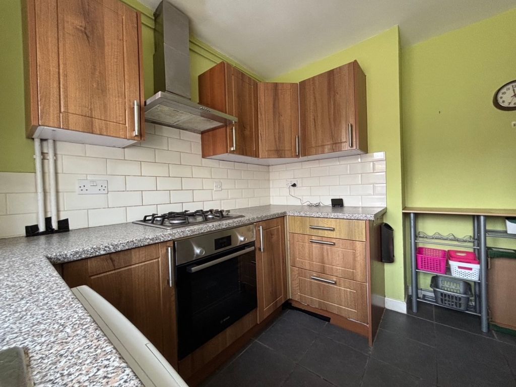 Property photo 3 of 9 Hjnghj5488