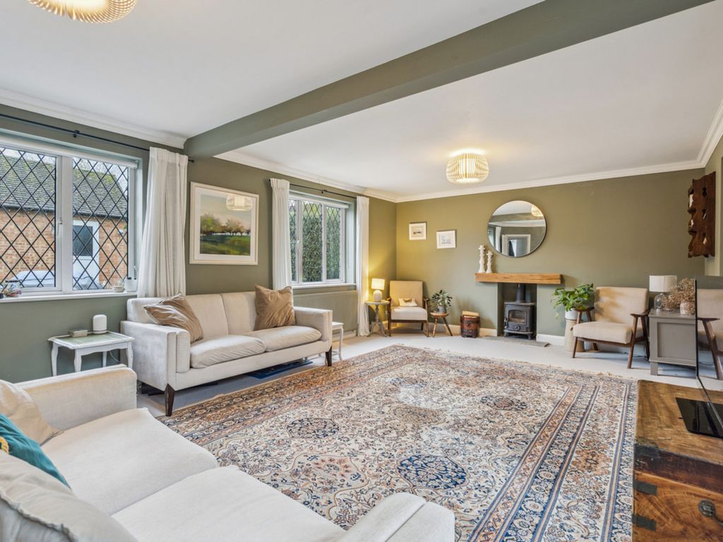 Property photo 2 of 25