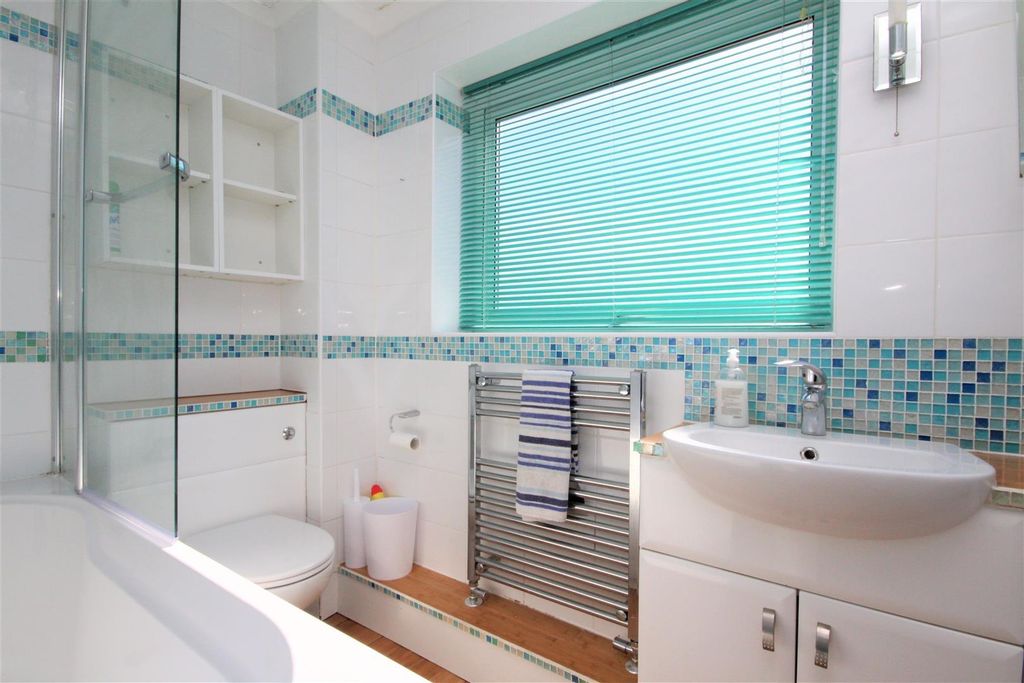 Property photo 3 of 5 F729Vaxuueiynavrl-4Dkq.Jpg